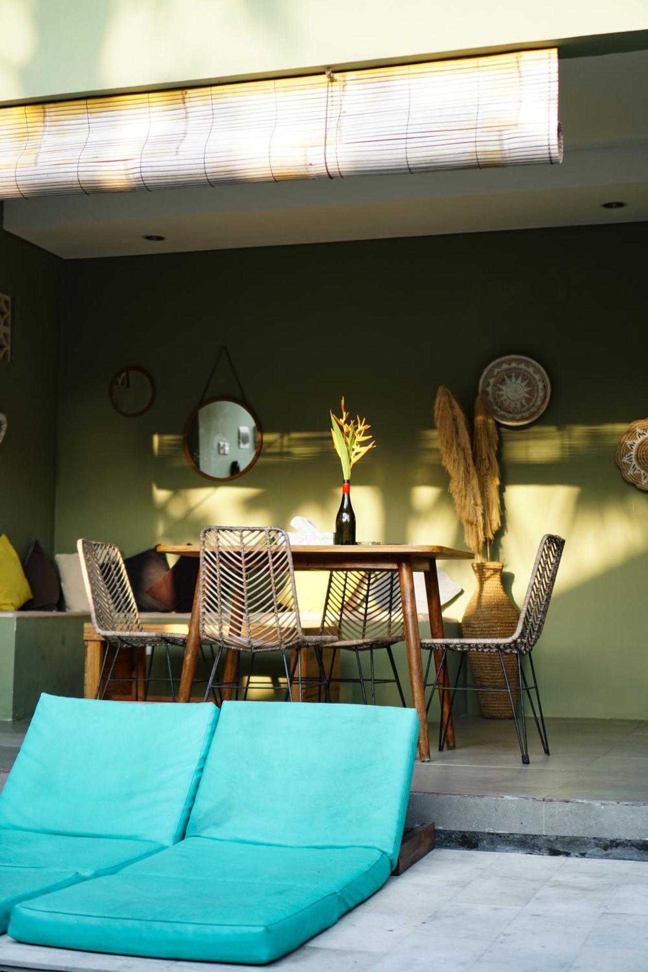 Kiki Village Bathtub And Living Room Canggu  Bagian luar foto