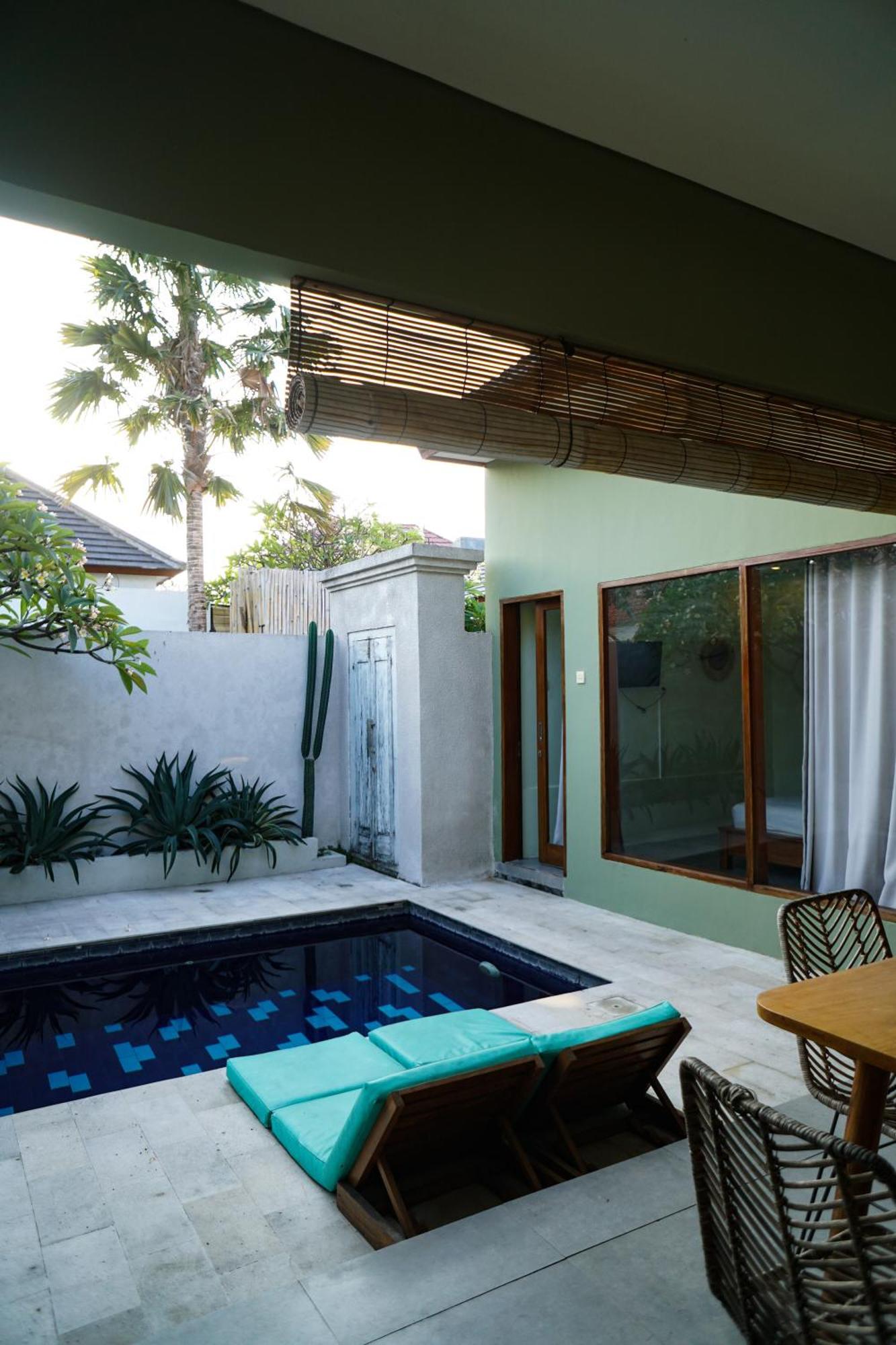 Kiki Village Bathtub And Living Room Canggu  Bagian luar foto