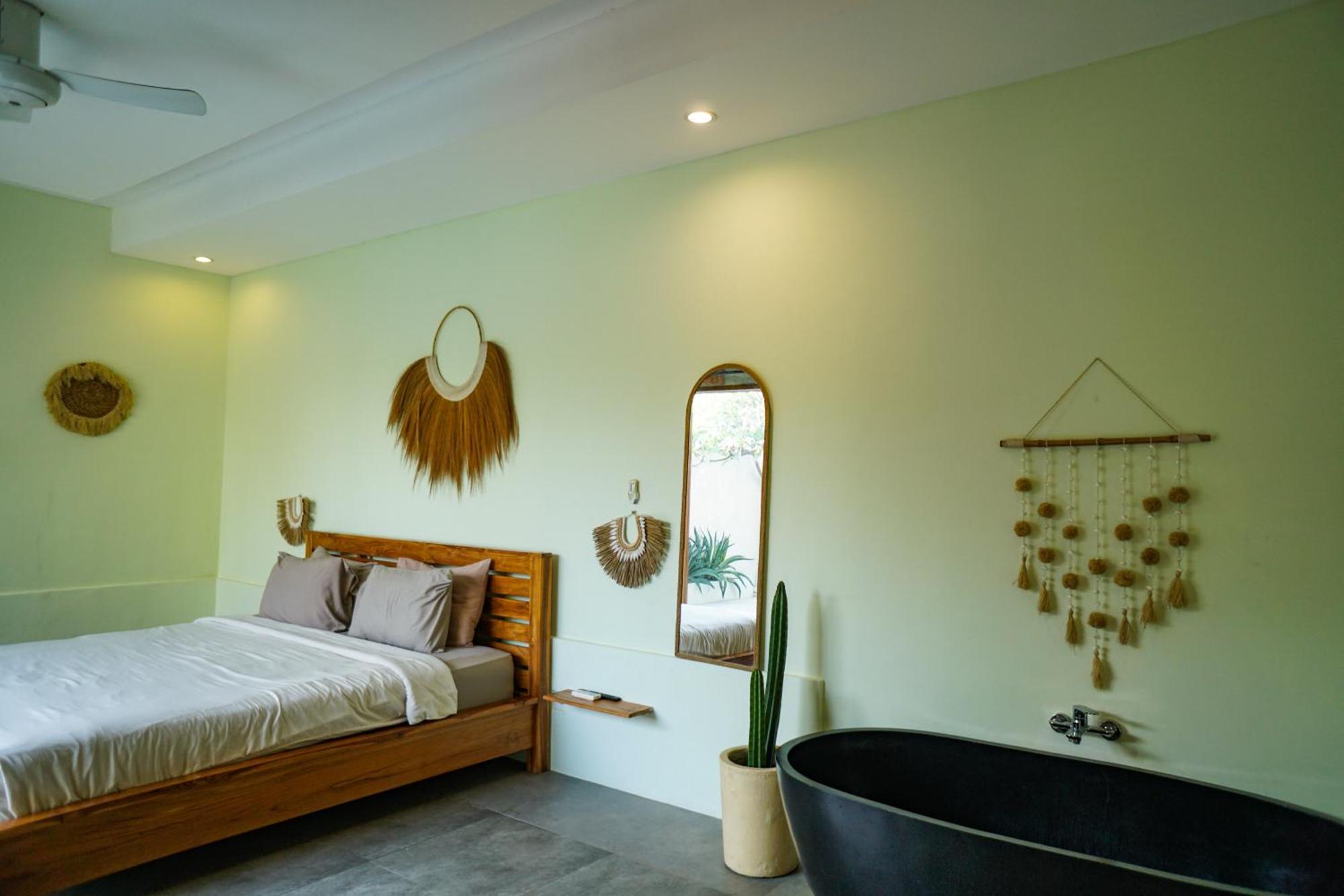 Kiki Village Bathtub And Living Room Canggu  Bagian luar foto